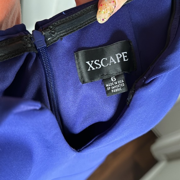 Off the shoulder gown - Picture 5 of 5